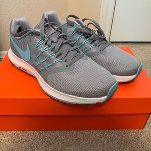 Nike Women's Run Swift - Size 7.